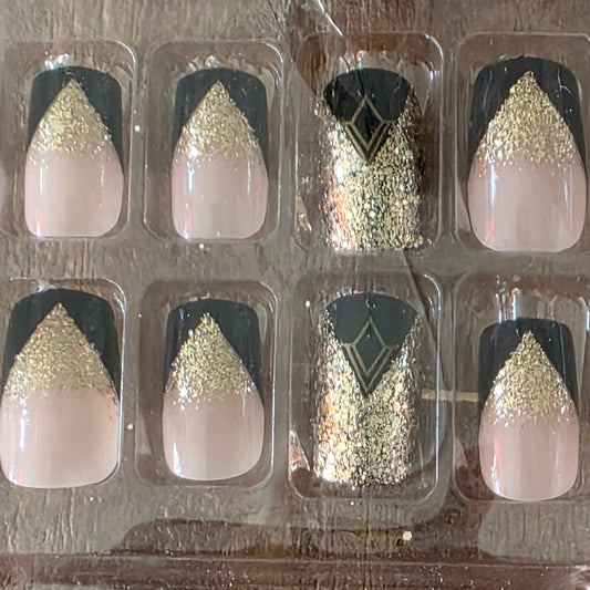 Black & Gold Glitter Press-On Nails · Plaknagels
