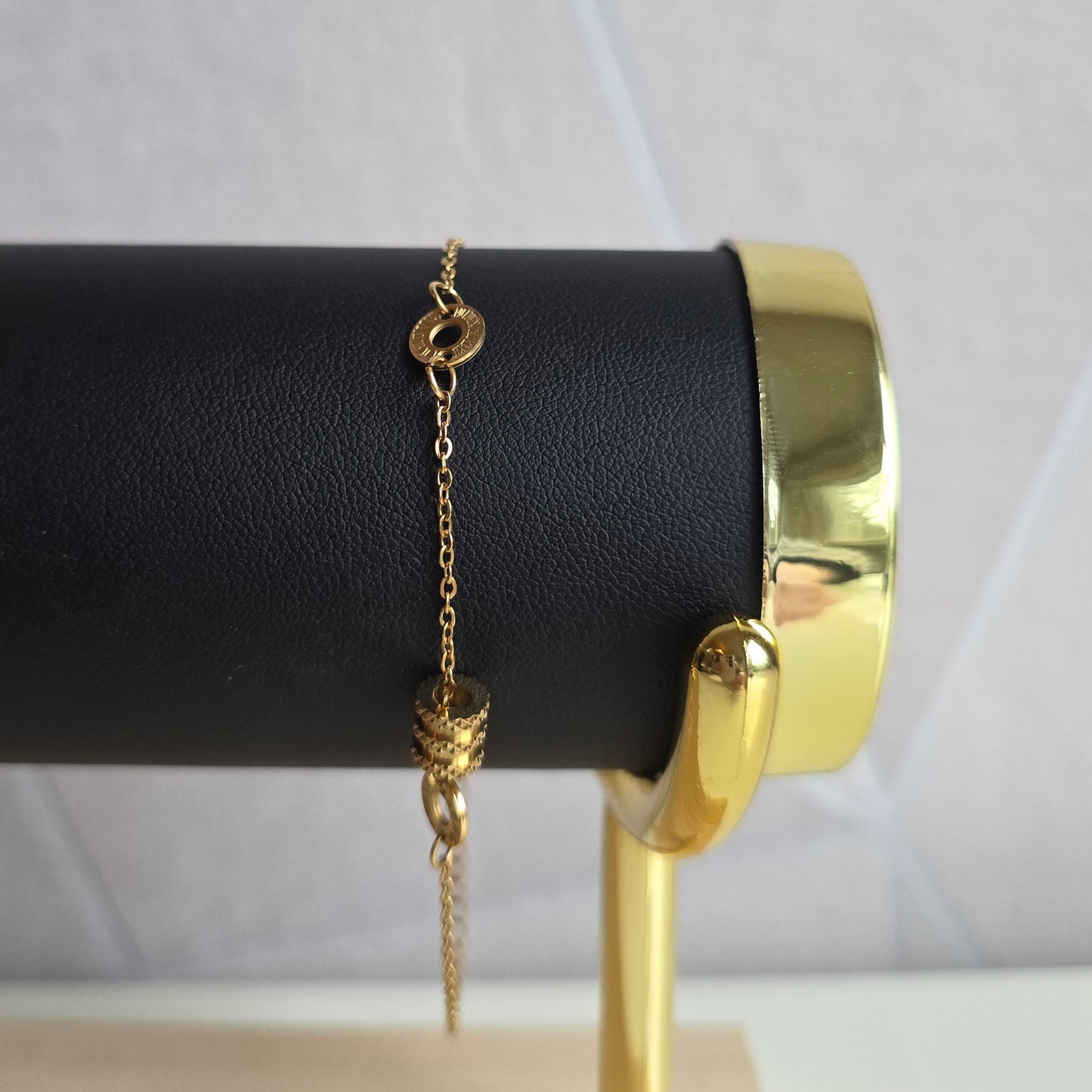 Roma Fine behoort tot de Essentials collectie van Atelier Doré.