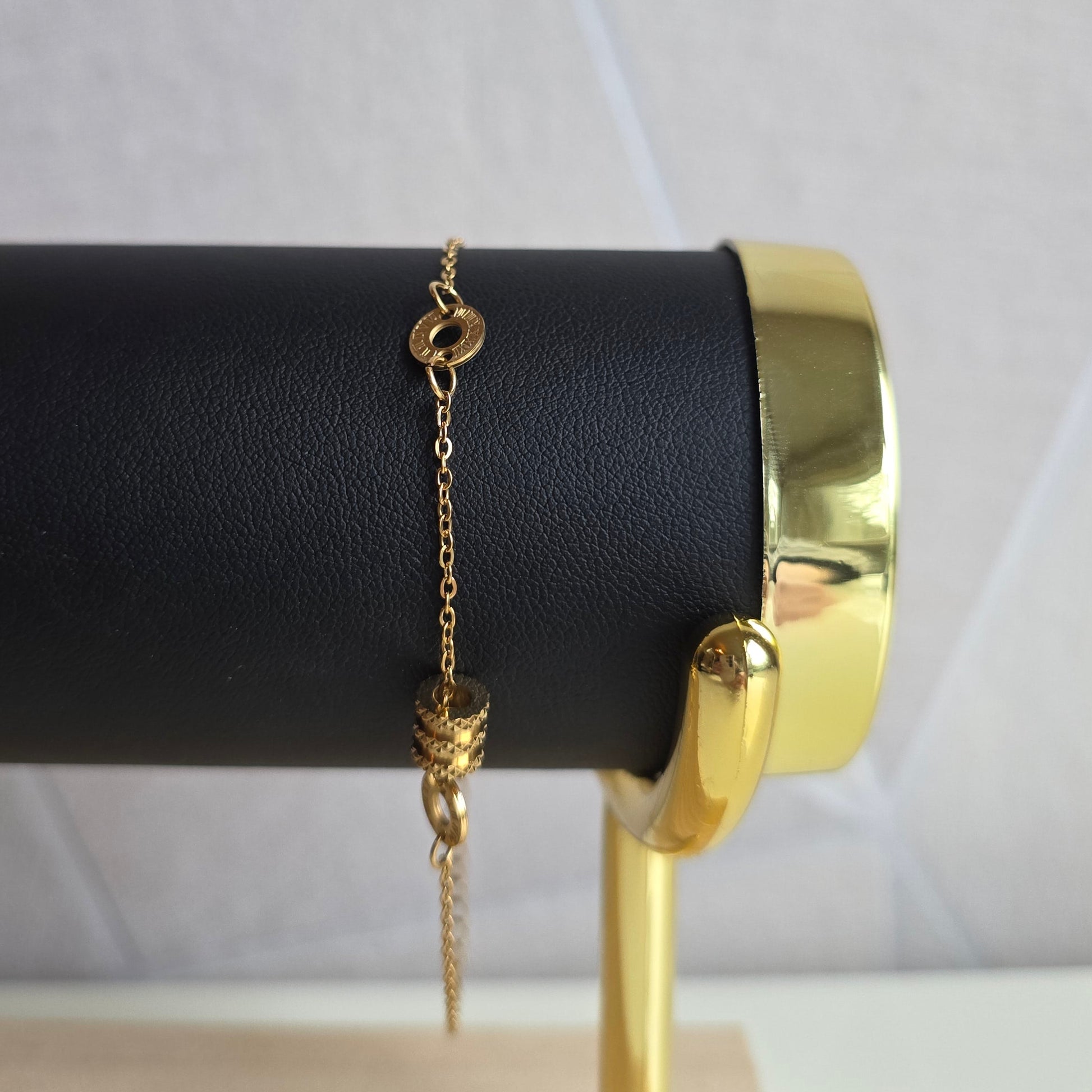 Roma Fine behoort tot de Essentials collectie van Atelier Doré.