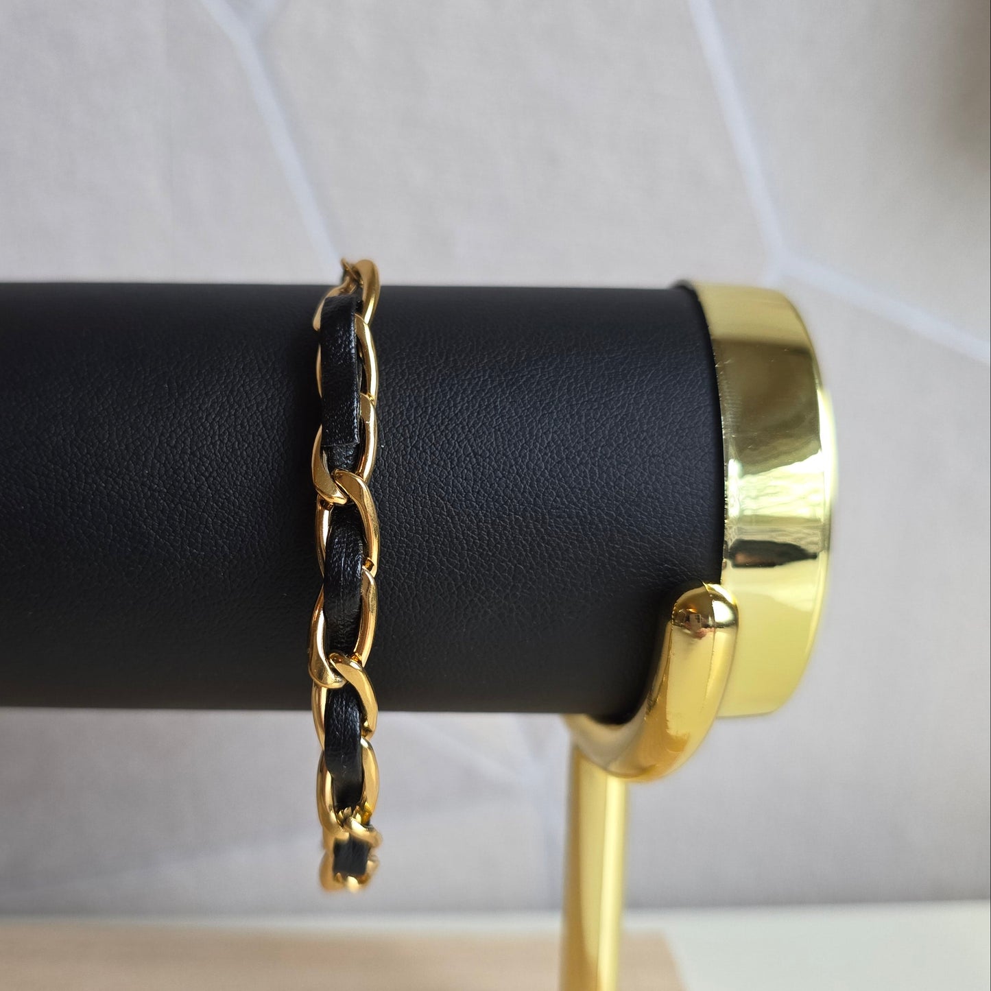 Chaîne Noir behoort tot de Essentials collectie van Atelier Doré.