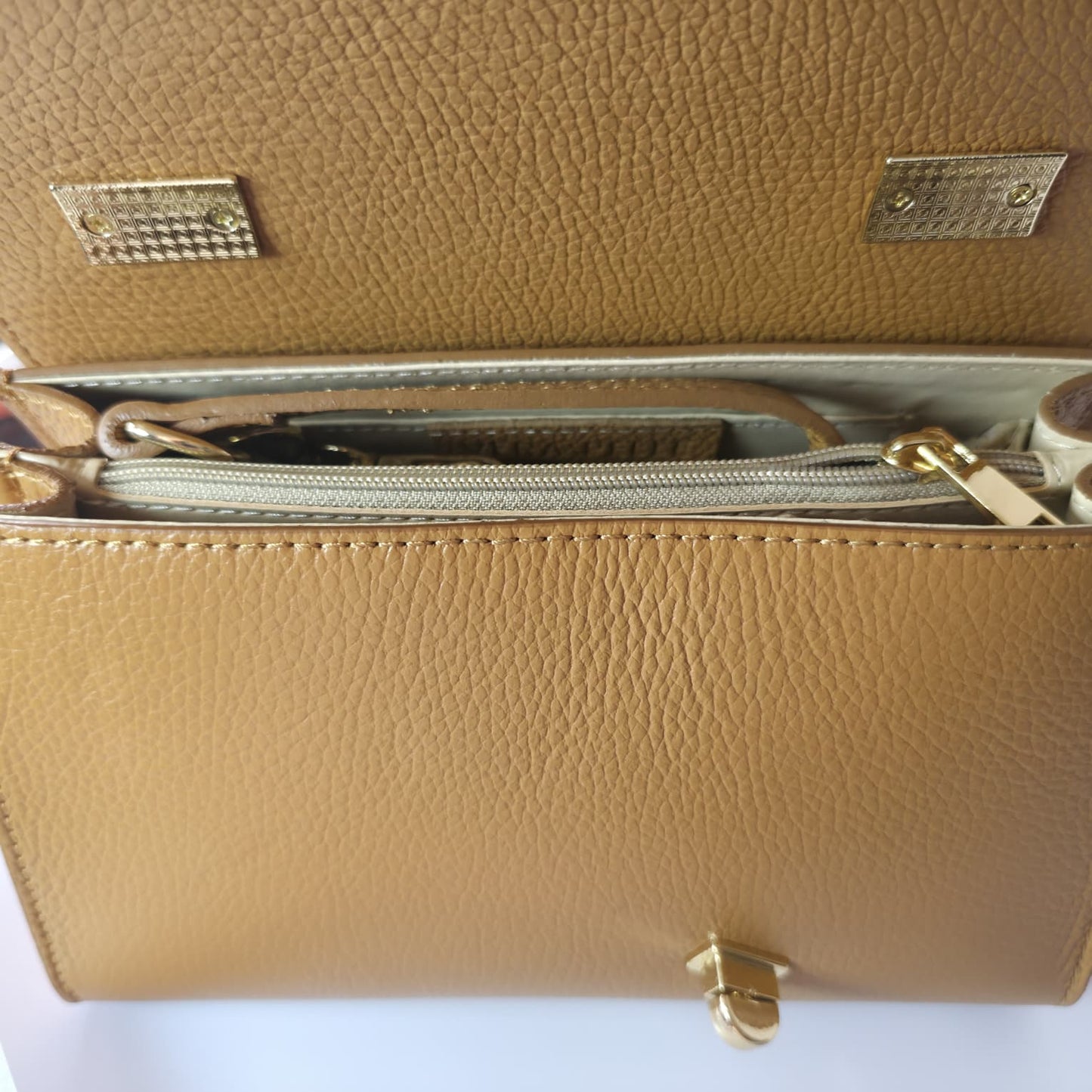 Jacobsz Atelier · The Italian Leather Bag · Wit | Beige | Poederroze | Leer | Groen | Fuchsia | Rood | Taupe | Zwart