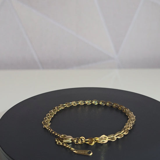 Fleur Dorée behoort tot de Essentials collectie van Atelier Doré.