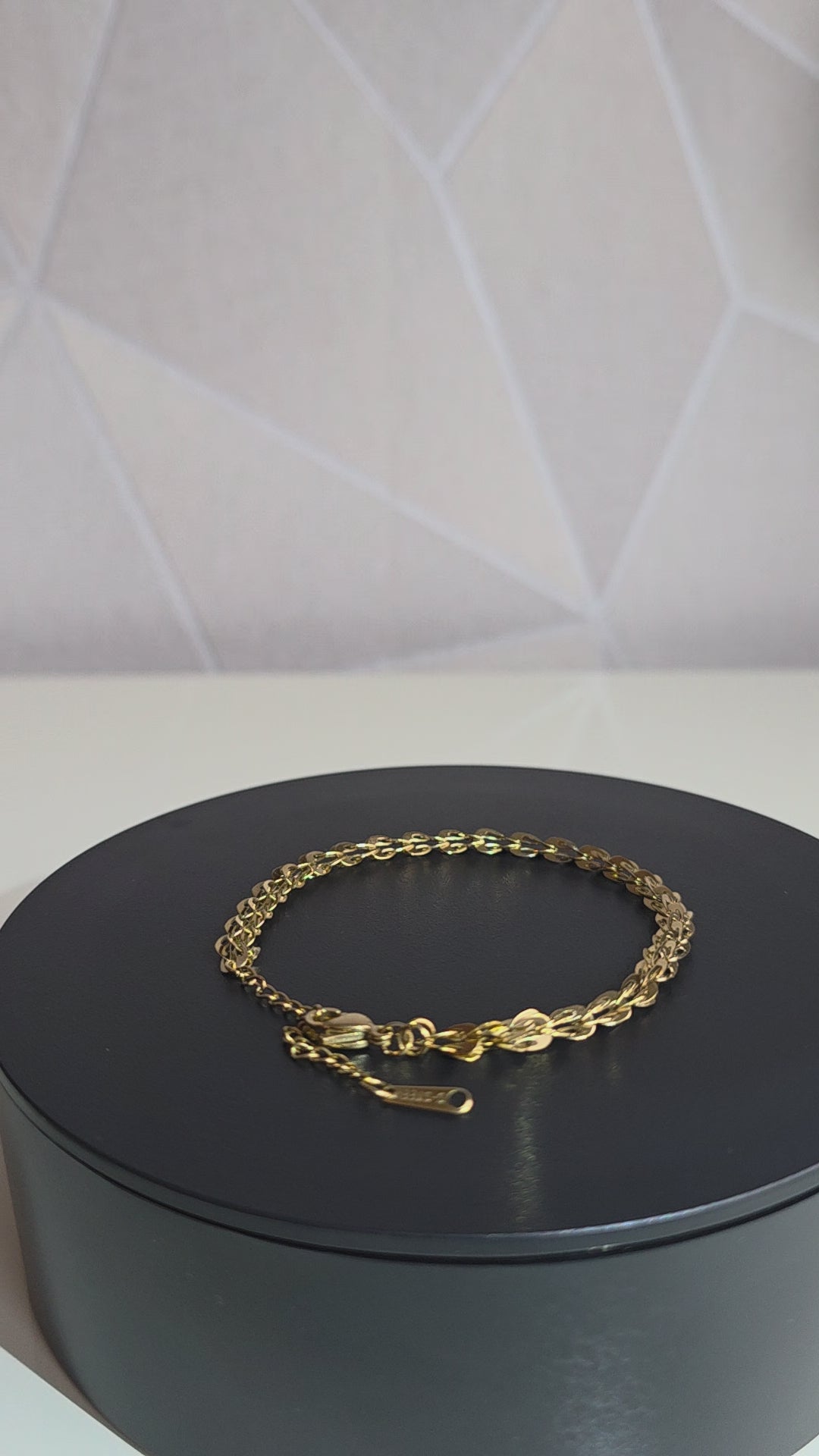 Fleur Dorée behoort tot de Essentials collectie van Atelier Doré.