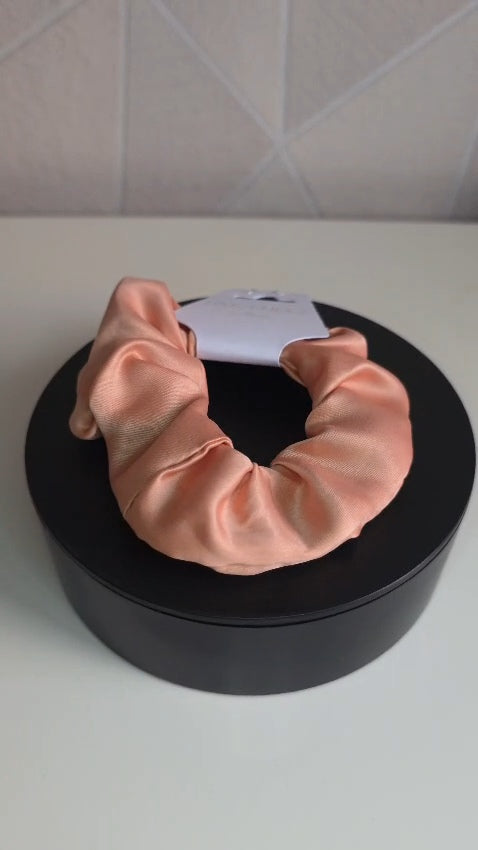 Jacobsz Atelier Scrunchie